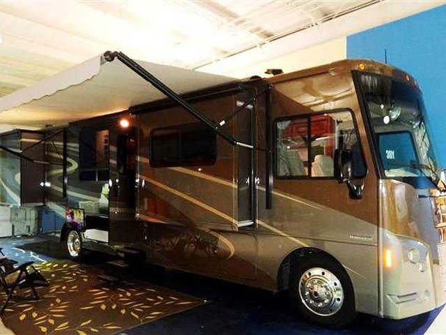 2015 Winnebago Vista Photo