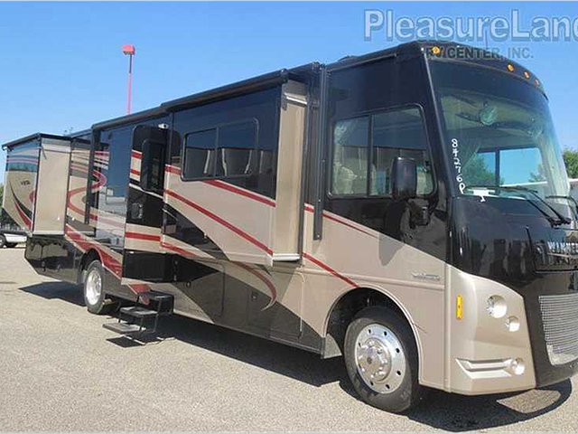 2015 Winnebago Vista Photo