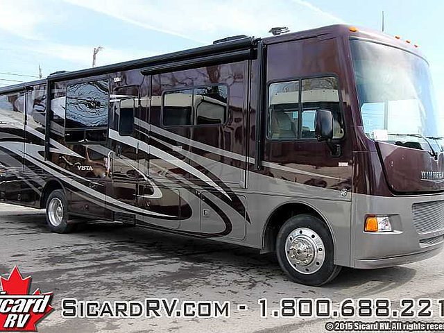 2015 Winnebago Vista Photo