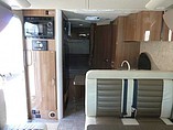 2015 Winnebago Viva Photo #9