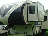 2015 Winnebago Voyage Photo #2