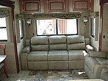 2015 Winnebago Voyage Photo #11
