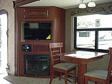 2015 Winnebago Voyage Photo #13