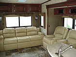 2015 Winnebago Voyage Photo #10