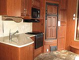 2015 Winnebago Voyage Photo #5