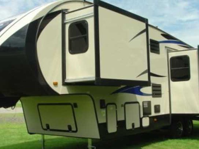 2015 Winnebago Voyage Photo