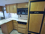 2006 Winnebago Voyage Photo #5