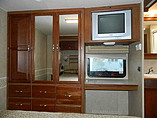 2006 Winnebago Voyage Photo #8