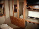 2007 Winnebago Voyage Photo #13