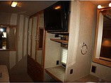 2007 Winnebago Voyage Photo #16