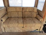 2007 Winnebago Voyage Photo #18