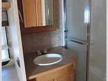 2007 Winnebago Voyage Photo #30