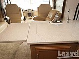 2007 Winnebago Voyage Photo #38