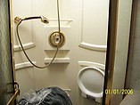2005 Winnebago Voyage Photo #16