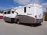 2005 Winnebago Voyage Photo #13