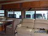2007 Winnebago Voyage Photo #9