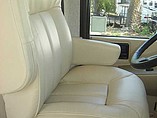 2007 Winnebago Voyage Photo #31