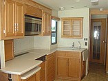 2007 Winnebago Voyage Photo #35