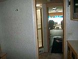 2005 Winnebago Voyage Photo #22