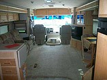 2005 Winnebago Voyage Photo #28