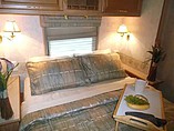 2005 Winnebago Voyage Photo #24