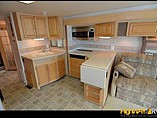 2005 Winnebago Voyage Photo #5