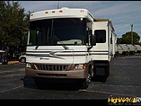 2005 Winnebago Voyage Photo #14