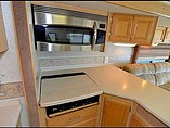 2005 Winnebago Voyage Photo #26