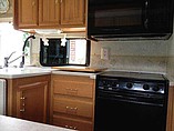 2005 Winnebago Voyage Photo #8