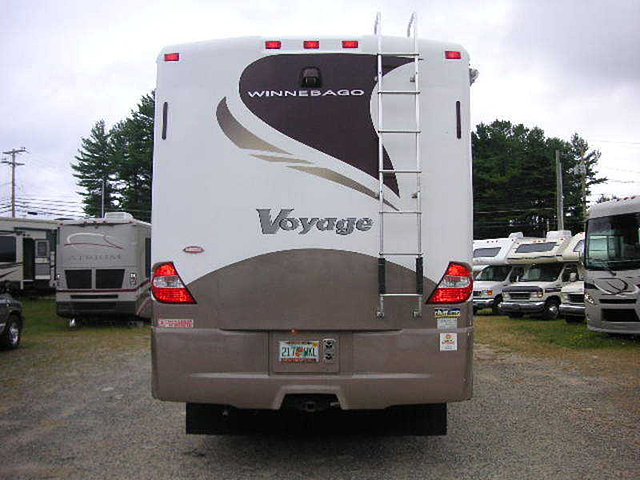 2007 Winnebago Voyage Photo