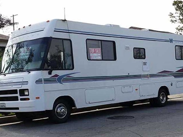 1997 Winnebago Warrior Photo