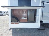 2016 Winnebago Winnebago Photo #25