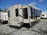 15 Yellowstone RV